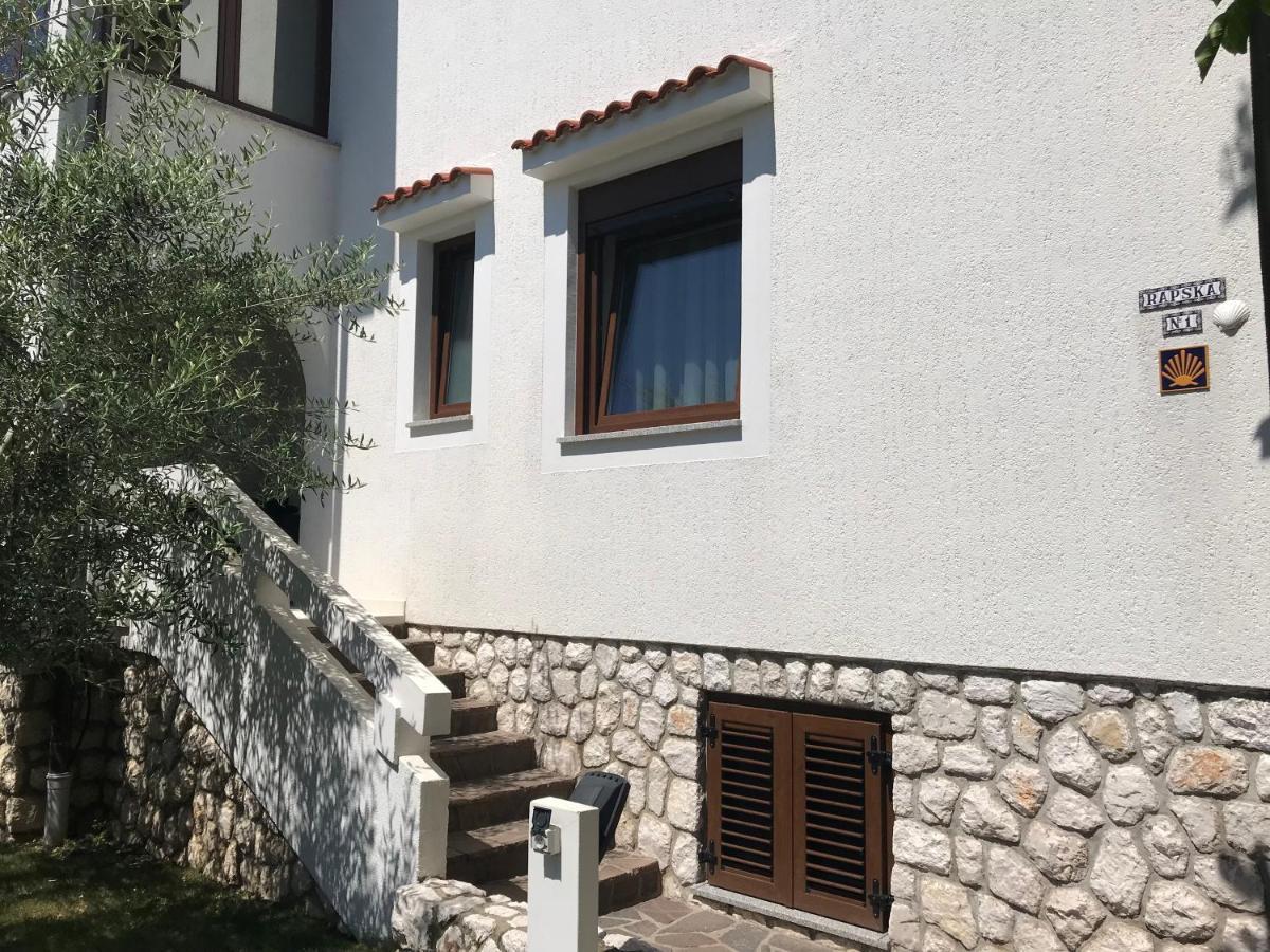 Apartments Zlatko & Mira Dorcic Baska  Bagian luar foto